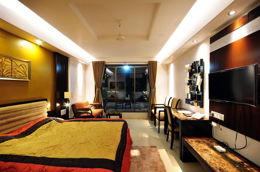 Hotel Surabhi Regency Ānand Værelse billede
